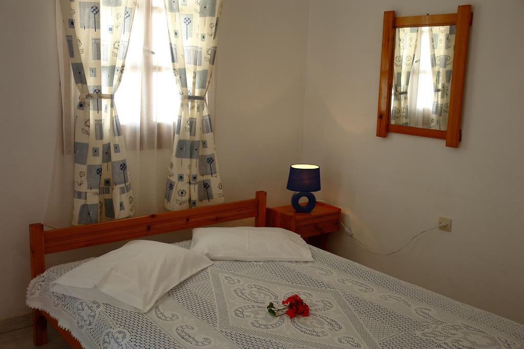 Irene Rooms Folégandros Rum bild